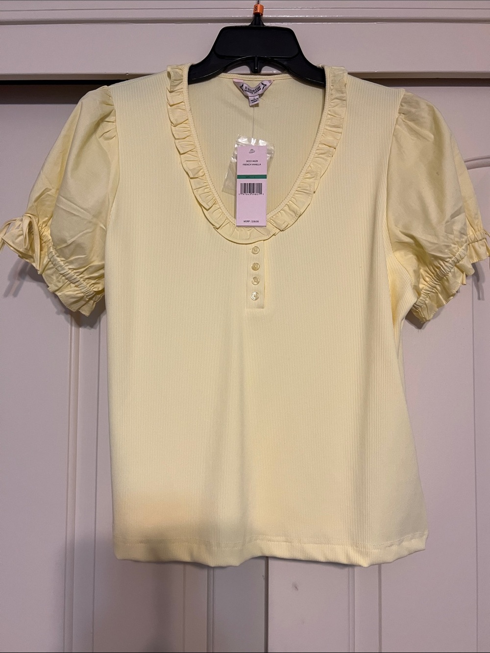 NEW Nanette Lepore Pale Yellow Ruffled V‑Neck Short Sleeve Tee